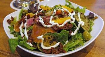 Ensalada de mar y tierra