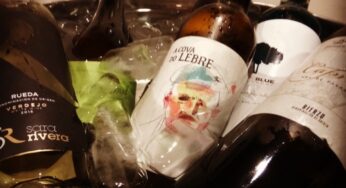Primera #catadelosviernes de vinos blancos en Deluxe Café-Bar
